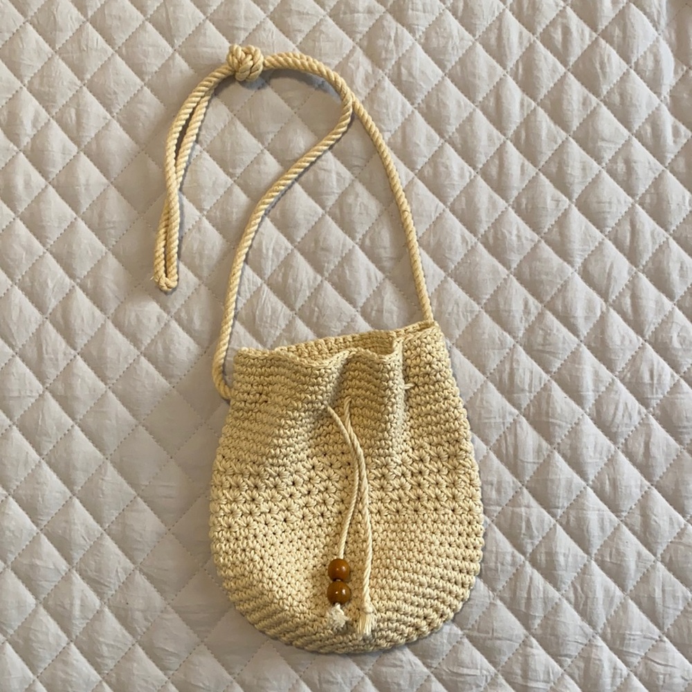 Small Vintage Cream Crochet Purse